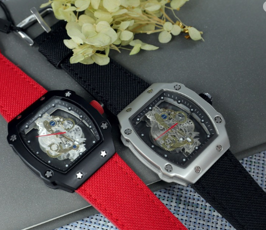 Fiorinni Scorpion Automatic Mechanical Watch - Skeleton Dial Sport Design