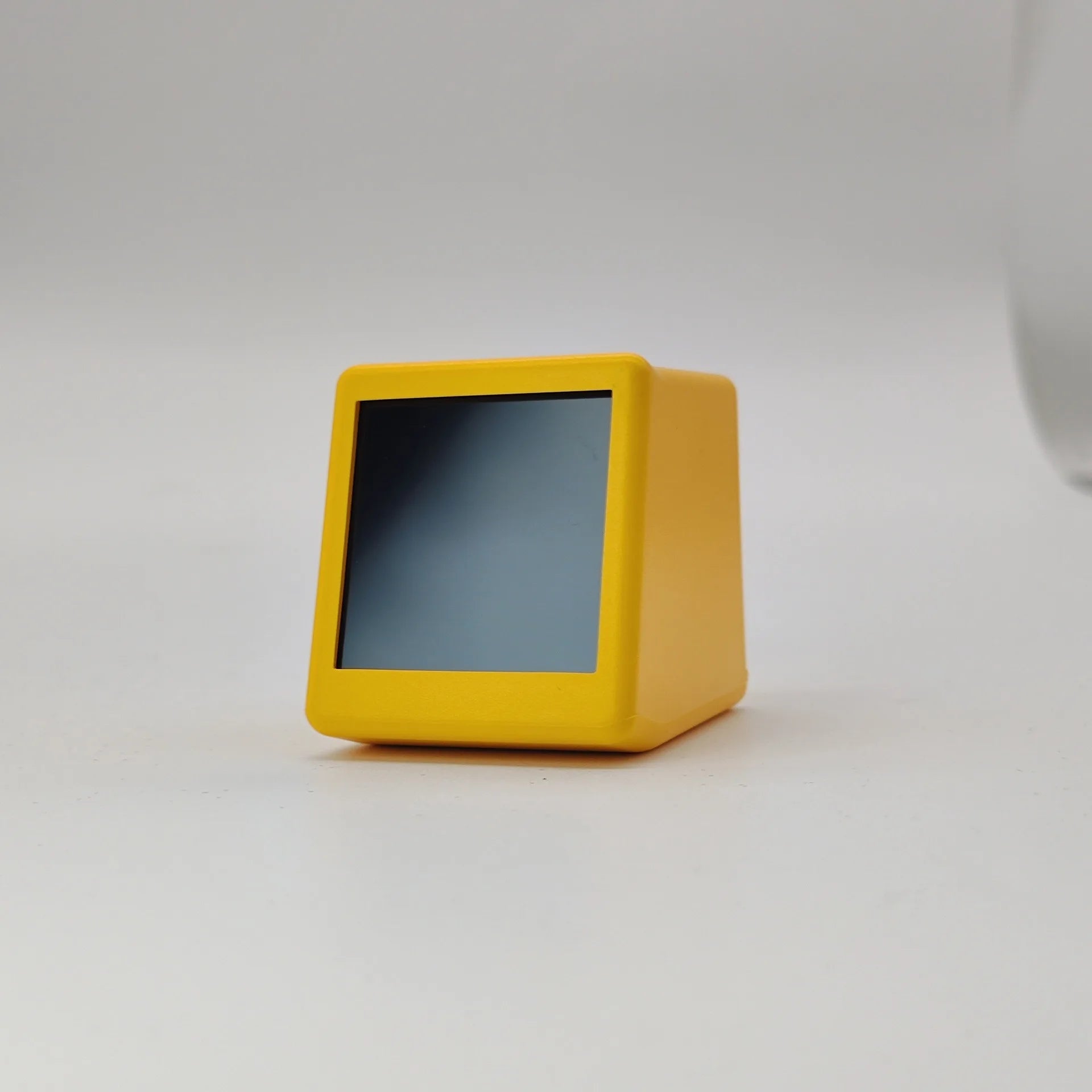 Mobile & Tablet yellow